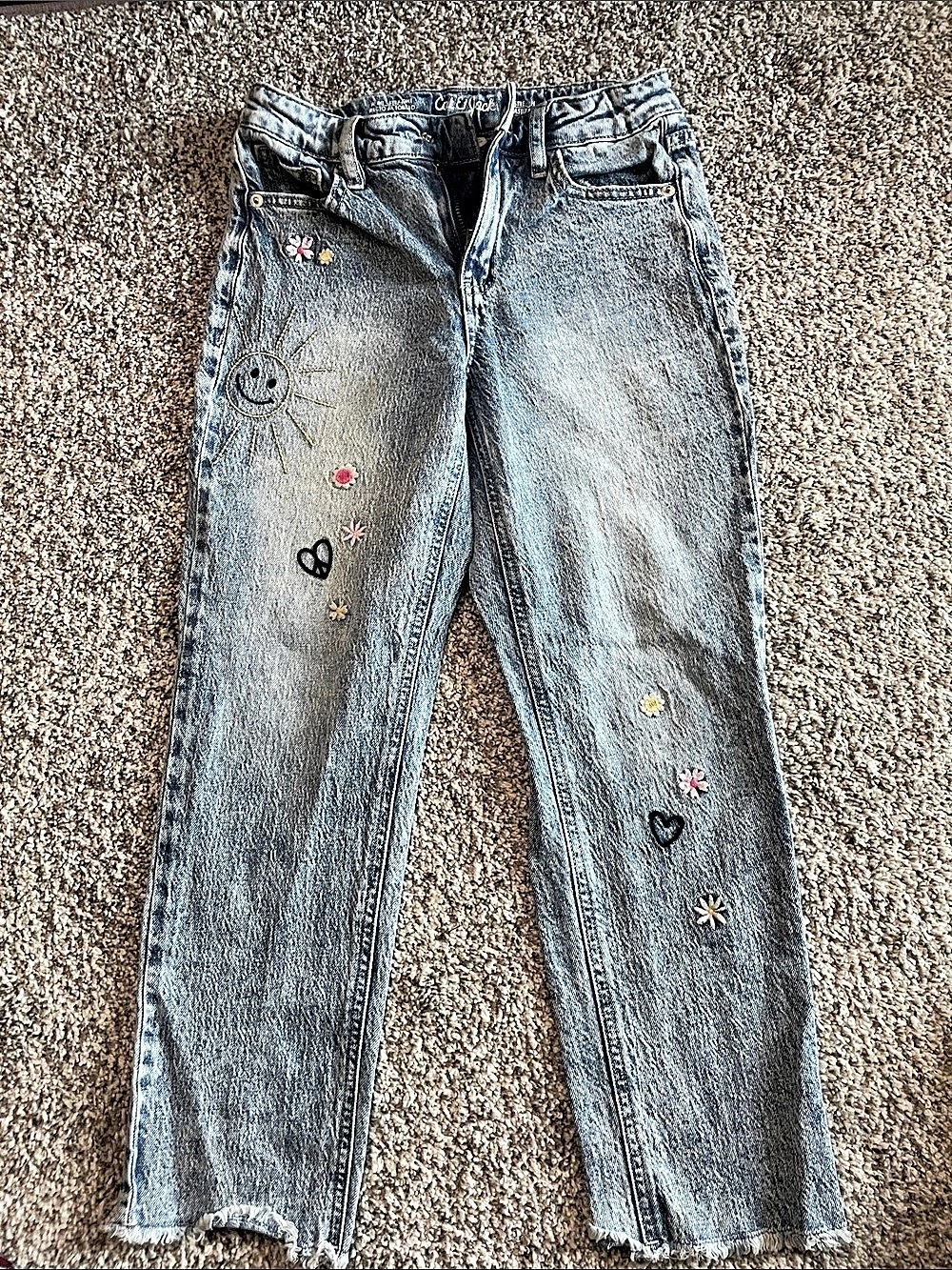 Cat & Jack Straight Leg Embroidered Jeans in Blue Size 10